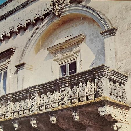 דירות מרטאנו Palazzo Moschettini מראה חיצוני תמונה